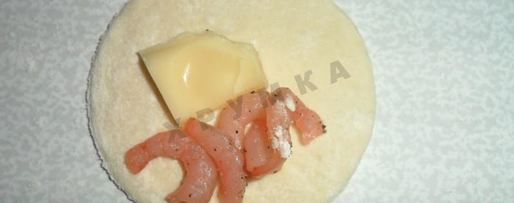 Шаг 5: пельменей с креветками и сыром