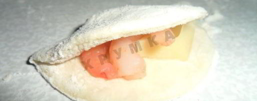 Шаг 6: пельменей с креветками и сыром