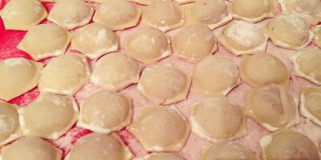 Рецепт пельменей с луком и чесноком