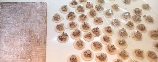 Шаг 11: пельменей с рыбой и белыми грибами