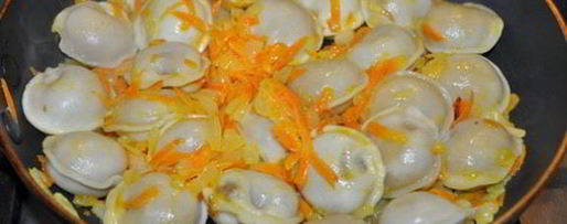 Шаг 4: пельменей в горшочках