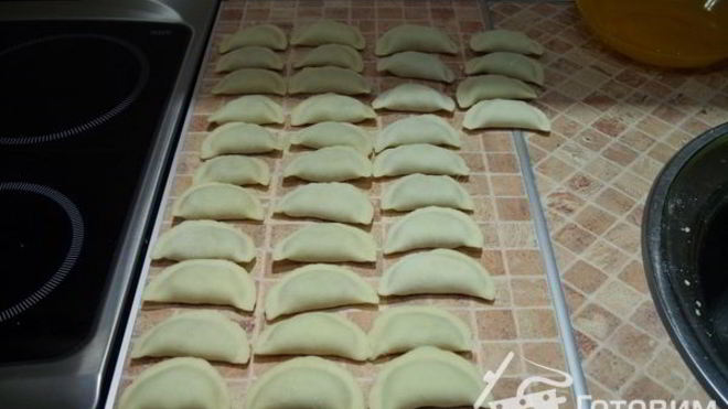 Рецепт Универсального теста для вареников, пельменей, поз, чебуреков