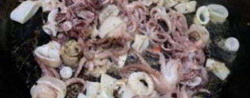 Шаг 2: черной паэльи