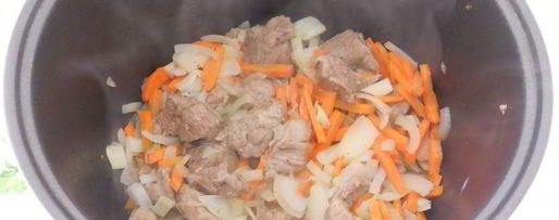 Шаг 1: мясного плова в мультиварке
