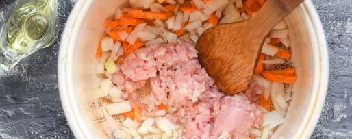 Шаг 4: плова с фаршем в мультиварке