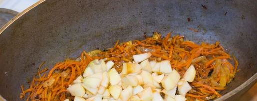 Шаг 13: плова с курагой и изюмом