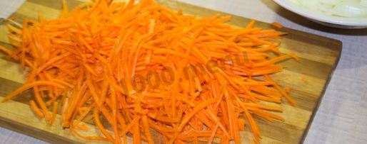 Шаг 2: плова с курагой и изюмом