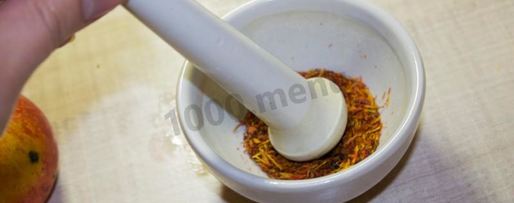 Шаг 4: плова с курагой и изюмом