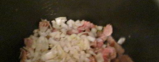 Шаг 1: мясного рагу с грибами и орехами