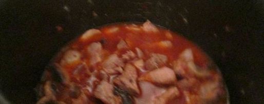 Шаг 4: мясного рагу с грибами и орехами