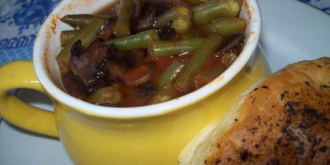 Рецепт овощного рагу с грибами в горшочке