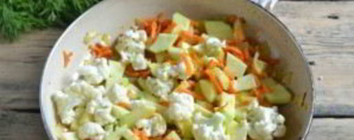 Шаг 5: овощного рагу с цветной капустой и кабачками