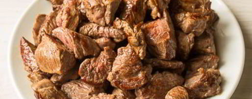 Шаг 3: рагу из говядины в томате с острыми колбасками