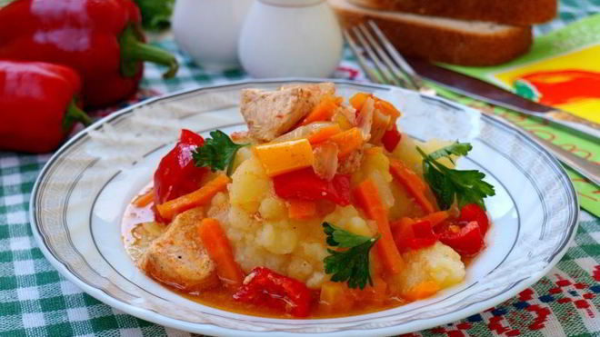 Рецепт Рагу из индейки с овощами в казане