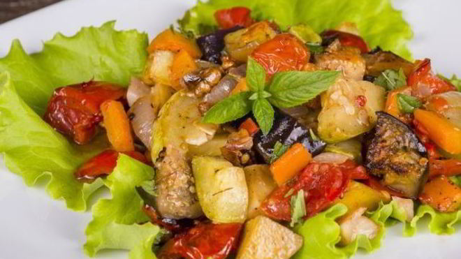 Рецепт Рагу из кабачков, картофеля и баклажанов