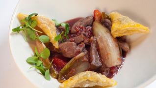 Рецепт Рагу из утки с апельсинами и слоеные закуски