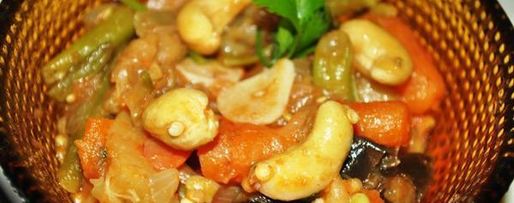 Шаг 4: рагу с кешью и мини-морковью