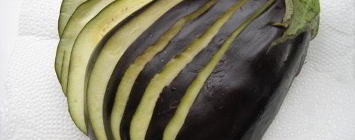 Шаг 1: веера из баклажана с куриным рагу