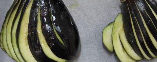 Шаг 2: веера из баклажана с куриным рагу