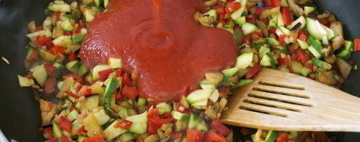 Шаг 3: рататуя с курицей