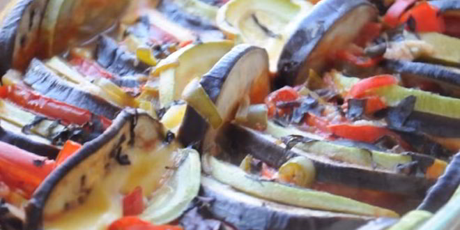 Рецепт рататуя с сыром в остром соусе