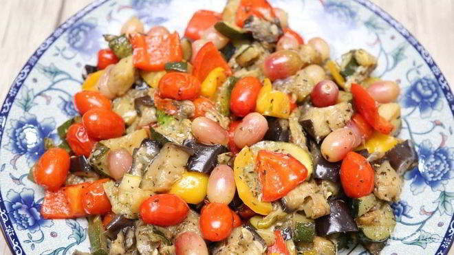 Рецепт Рататуя с виноградом