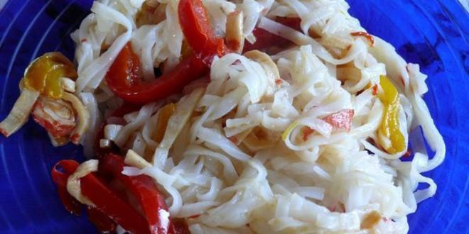 Рецепт рисовой лапши с креветками и овощами