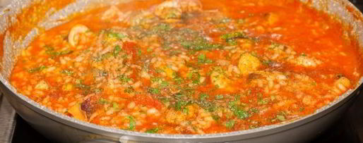 Шаг 10: ризотто с морепродуктами в томатном соусе