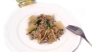 Рецепт Ризотто с трюфельной пастой, белым вином и вешенками