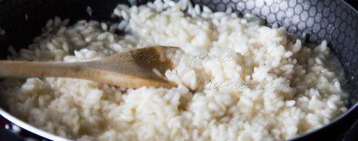 Шаг 5: ризотто с зеленым горошком, сыром джюгас и мятой