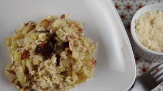 Рецепт Запеченного в духовке ризотто с луком-пореем и панчеттой