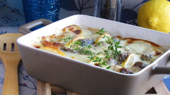 Рецепт Белой рыбы, запеченной под белым соусом