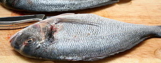 Шаг 1: дорады фаршированной сладким перцем