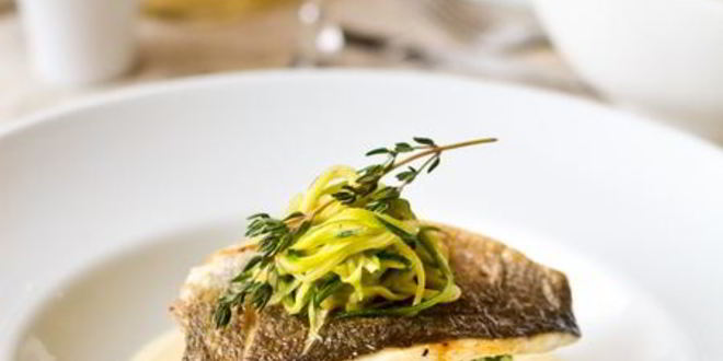 Рецепт дорады с картофельным гарниром и сливочно-горчичным соусом