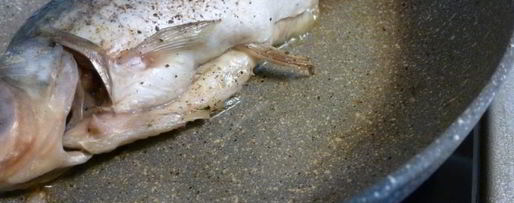 Шаг 3: карася в сметане