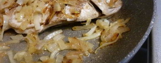 Шаг 4: карася в сметане