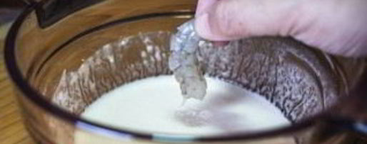 Шаг 3: креветок в пивном кляре