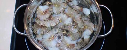 Шаг 10: креветок жареных с чесноком