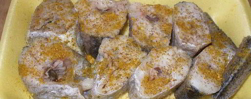 Шаг 1: минтая в сметане в духовке с шампиньонами