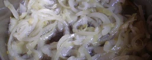 Шаг 3: минтая в сметане в духовке с шампиньонами