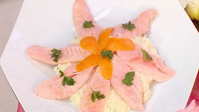 Рецепт Ошпаренной семги с нежным пюре из сельдерея с добавлением мяты