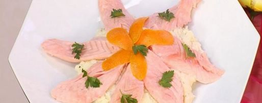 Шаг 3: ошпаренной семги с нежным пюре из сельдерея с добавлением мяты