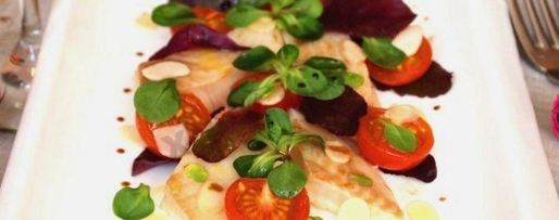 Шаг 4: паровой тилапии с помидорами черри и салатным миксом