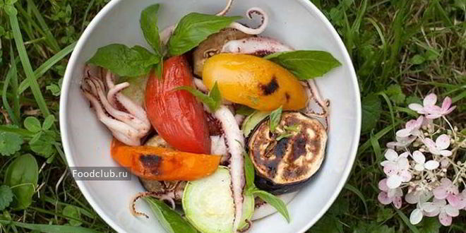 Рецепт щупальцев кальмара с овощами на гриле