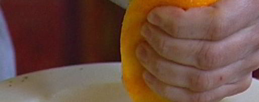 Шаг 4: семги с соусом из сладкого перца и фундука