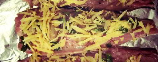 Шаг 3: скумбрии с чеддером и шампиньонами