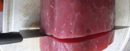 Шаг 5: тунца, запеченного с анчоусами и овощами