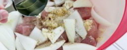 Шаг 2: маринада для шашлыков из свинины