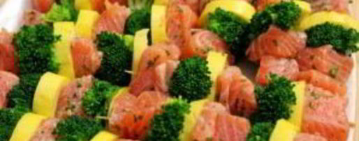 Шаг 2: шашлычков из лосося на шпажках