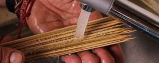 Шаг 4: шашлыка из рыбы на шпажках